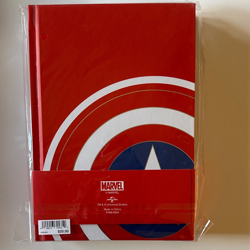 Marvel Captain America Shield Journal Set - Blue and Red - Picture 2 of 7